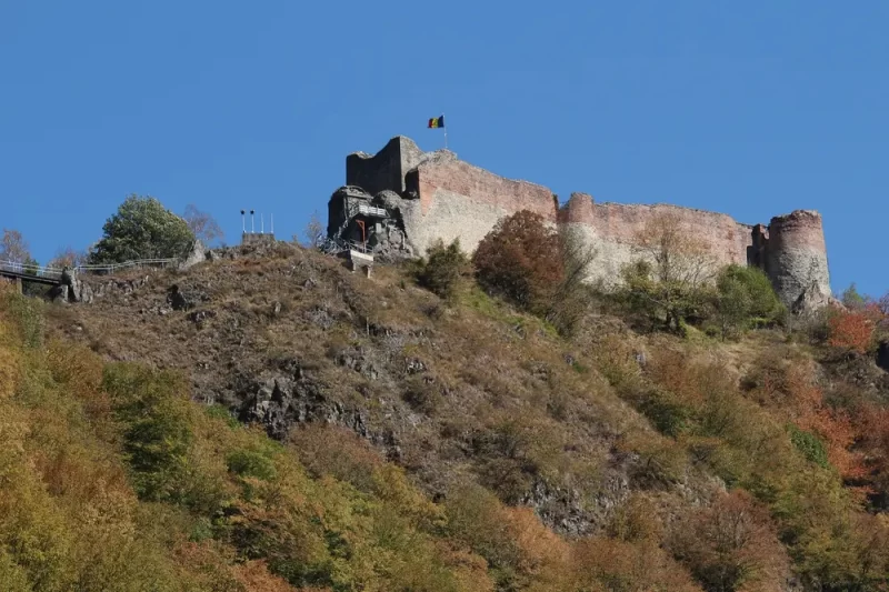 Poenari_01